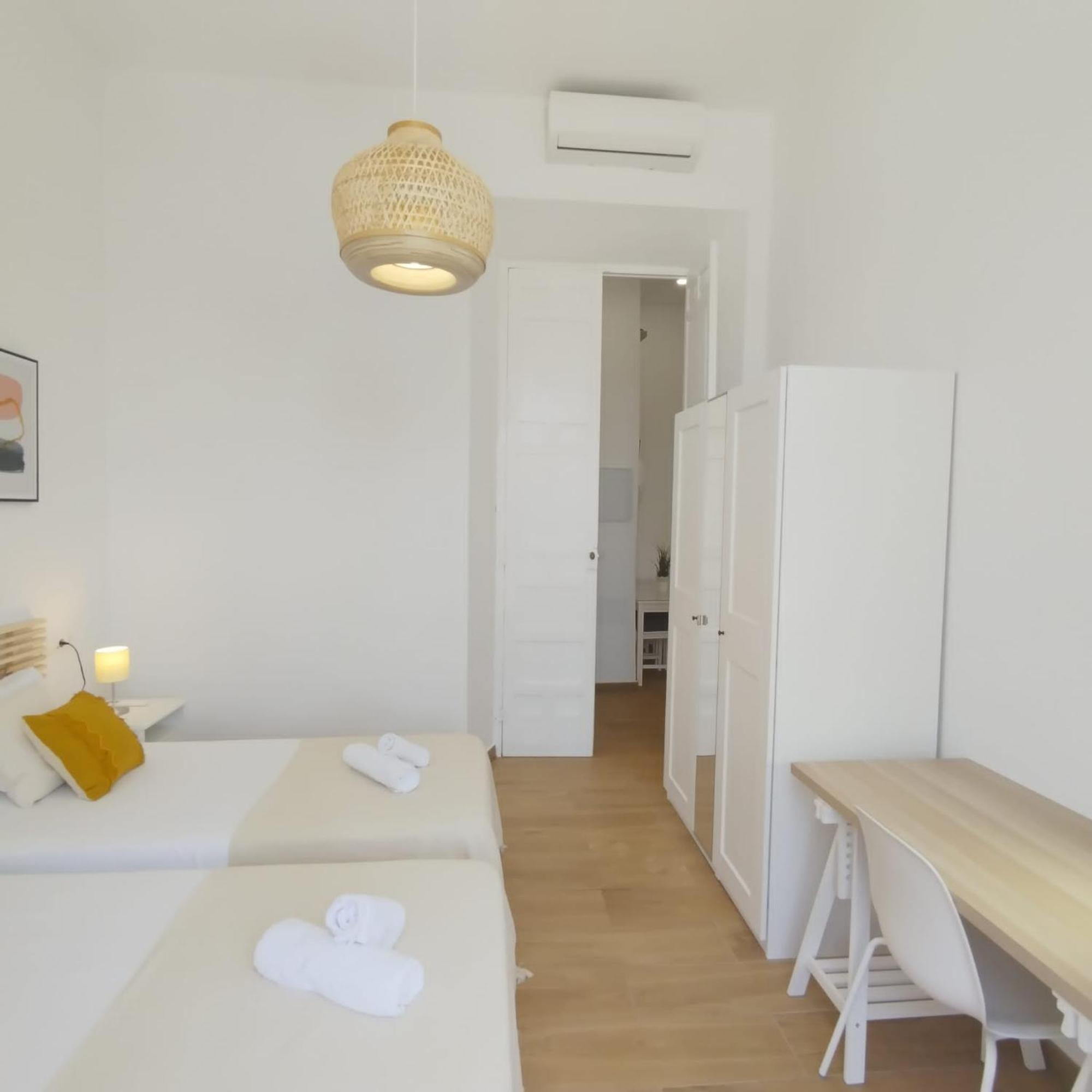 Apartamentos Alcazaba Malaga Exterior photo