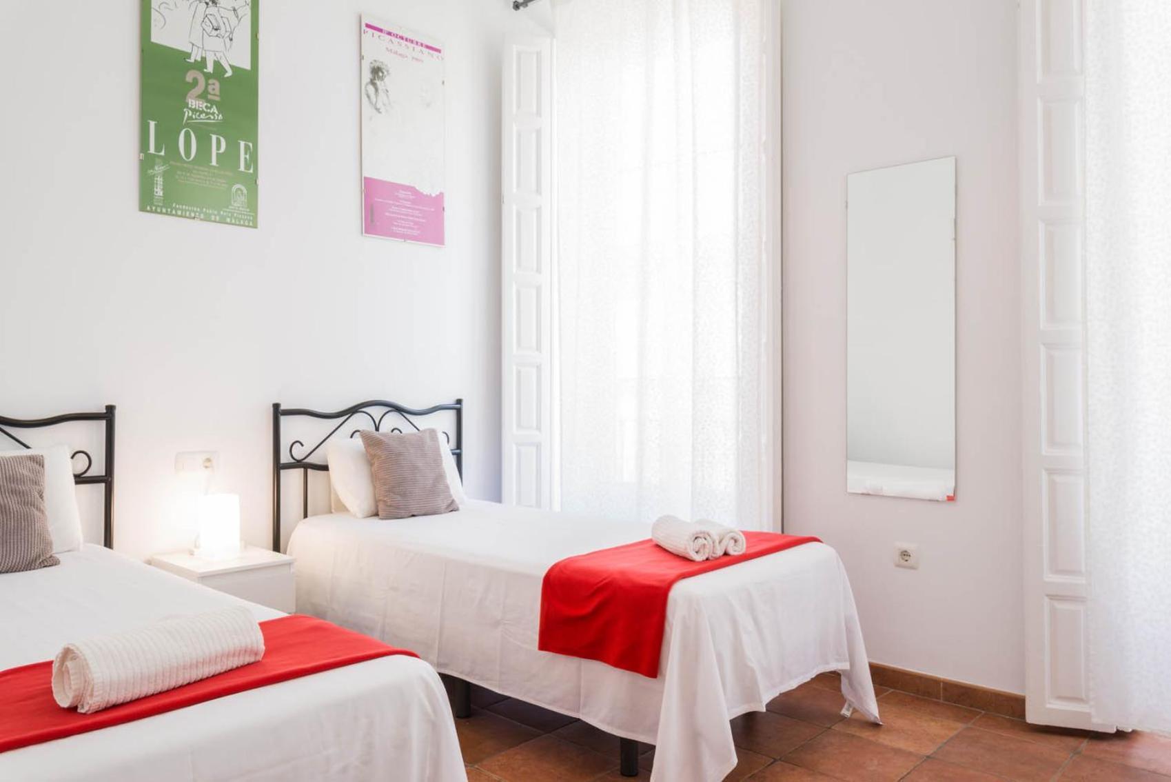 Apartamentos Alcazaba Malaga Exterior photo